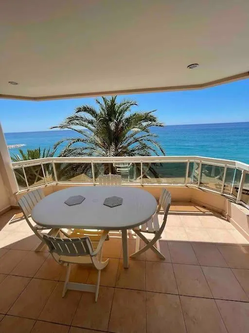 Appartement Bord De Mer Avec Garage Mentona